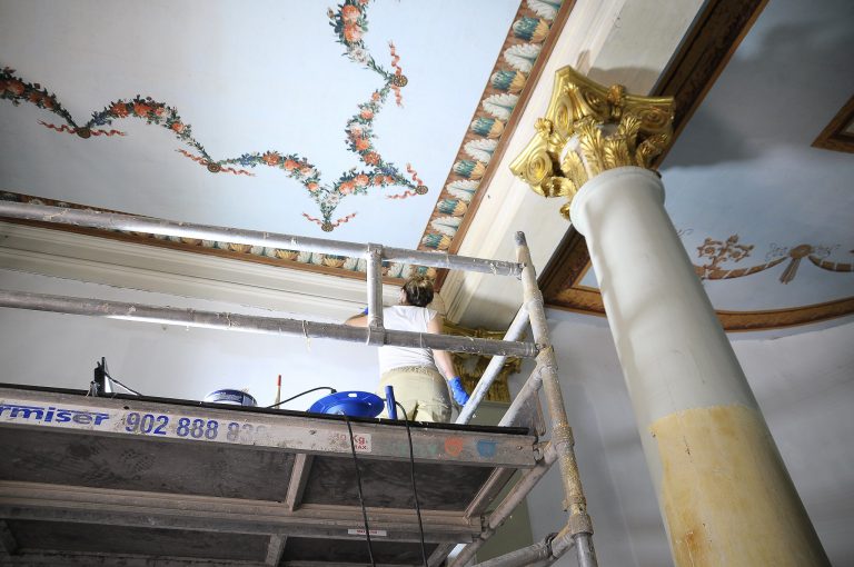 La rehabilitación de la Sala de la Condesa, en el Palacio de Boadilla, en marcha
