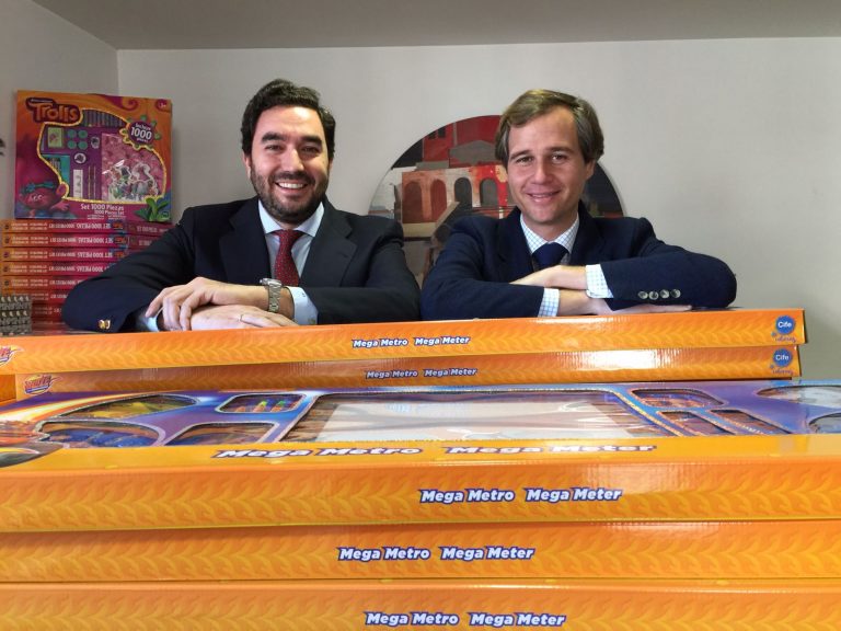 Gran iniciativa de Legálitas: dona más de 500 juguetes para familias necesitadas