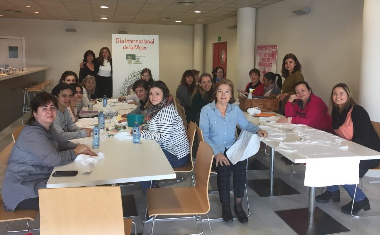 Talleres y charlas para fomentar la autoestima de las mujeres