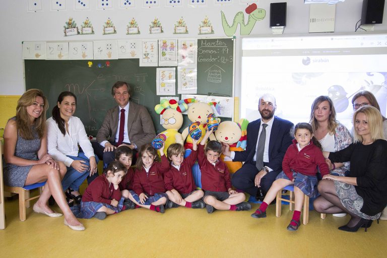 La VI Feria del Libro de Boadilla, en los jardines del Palacio