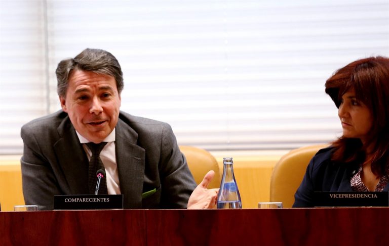 Boadilla insta a la Comunidad de Madrid a retirar las placas de políticos condenados