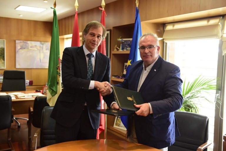 Boadilla renueva su compromiso con la AVT