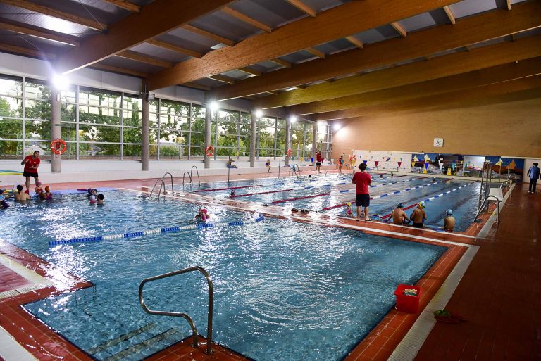 300 plazas libres para las actividades de la Piscina Municipal de Boadilla