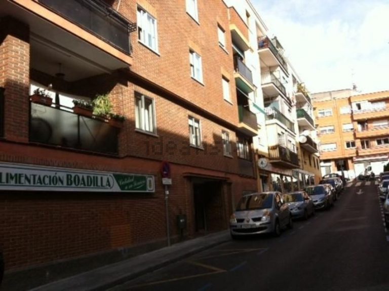 El Defensor del Pueblo obliga a quitar el nombre de «José Antonio» a una calle de Boadilla