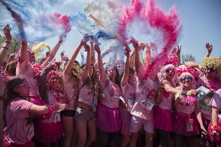 III Holi Life para dar un adiós colorido a 2017 en Boadilla