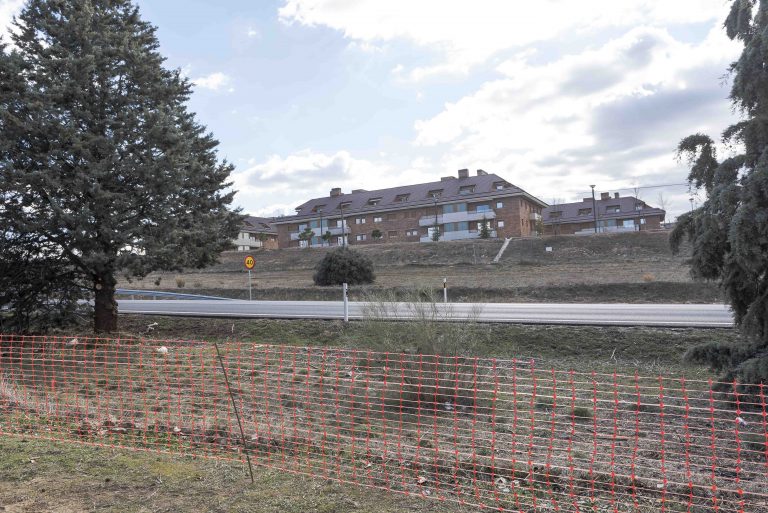 El Olivar de Mirabal se blinda al ruido de la M-513