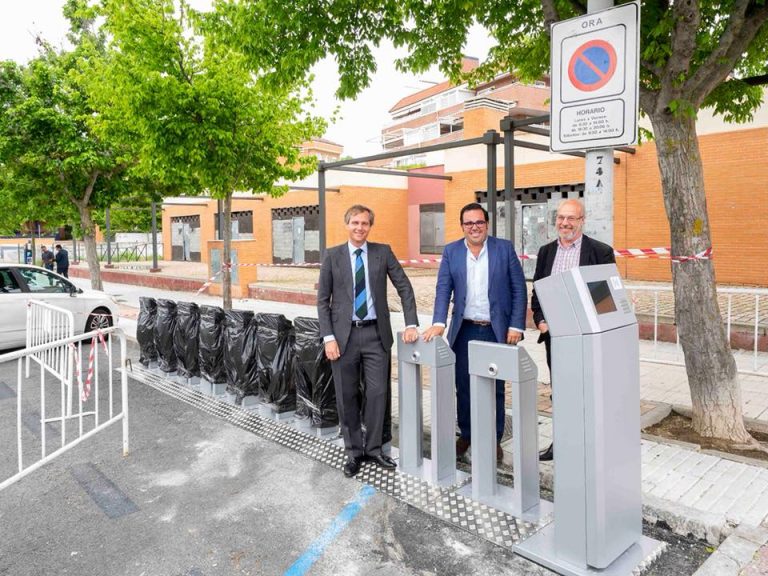 Boadilla estrena BiBO, el servicio municipal de alquiler de bicicletas