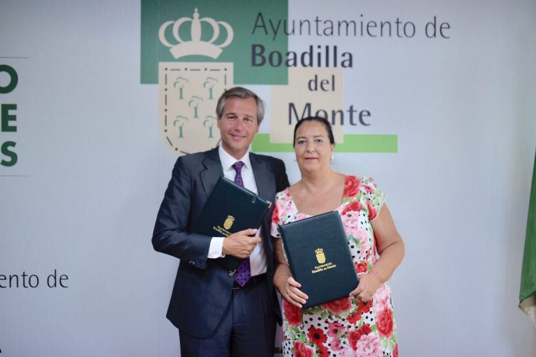 El Ayuntamiento de Boadilla renueva el convenio con la AVT