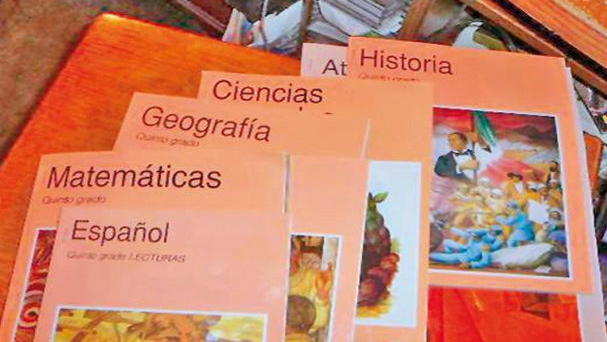 Comienza el pago de becas para la adquisición de libros y material