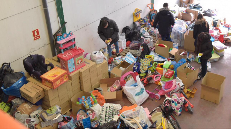 Ningún niño sin juguetes en Boadilla con la aportación de Kelisidina Ayuda