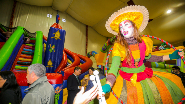 Juegos, castillos hinchables y talleres en la Carpa de la Navidad hasta el 7 de enero