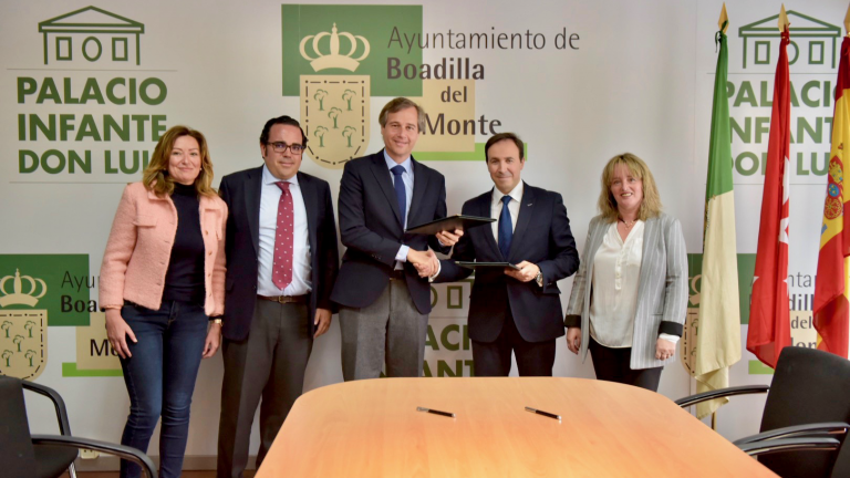 Boadilla firma un Manifiesto de Apoyo a la Familia