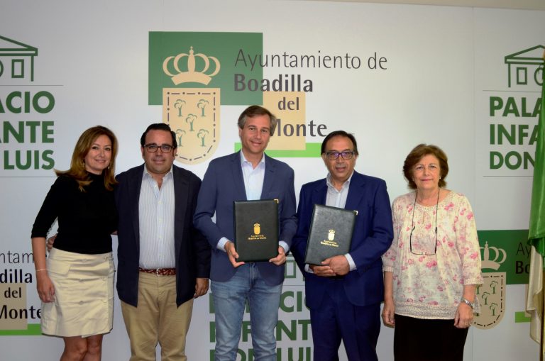 El Ayuntamiento renueva el convenio anual de financiación de las actividades de los mayores