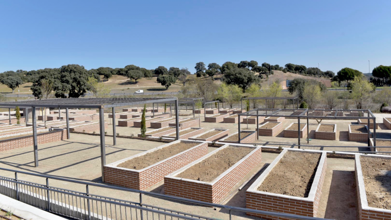 44 vecinos de Boadilla contarán con uno de los huertos urbanos dobles