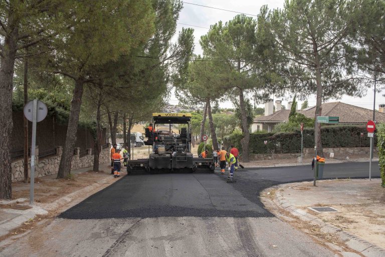 Asfaltado de 250 kilómetros de calles y aceras: el plan PIR en Boadilla