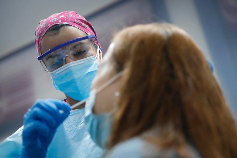 Las cifras por COVID-19 vuelven a ascender en Boadilla ante la llegada de la cuarta ola farmacias