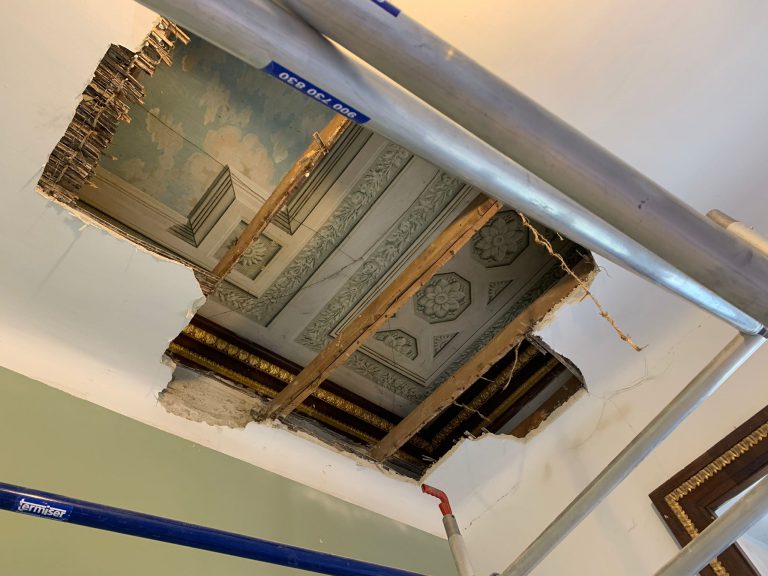 Los restauradores del palacio del Infante D. Luis descubren un fresco en perfecto estado