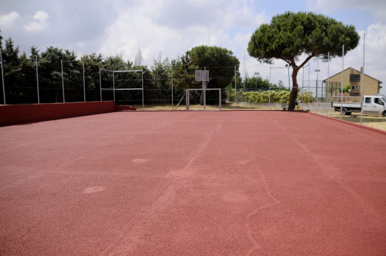 Una nueva pista de fútbol sala y baloncesto para los boadillenses