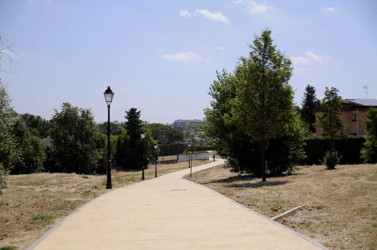 Finaliza la construcción de la senda entre La Cárcava y Viñas Viejas