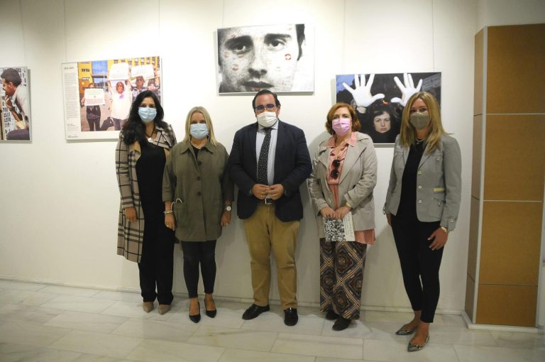 La exposición «La voz de las manos blancas» llega a Boadilla