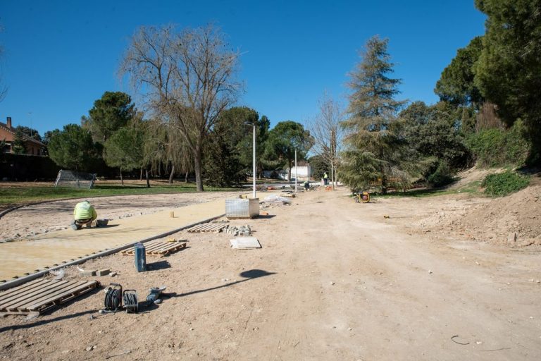Nueva imagen y zona canina para el parque Isla de la Toja