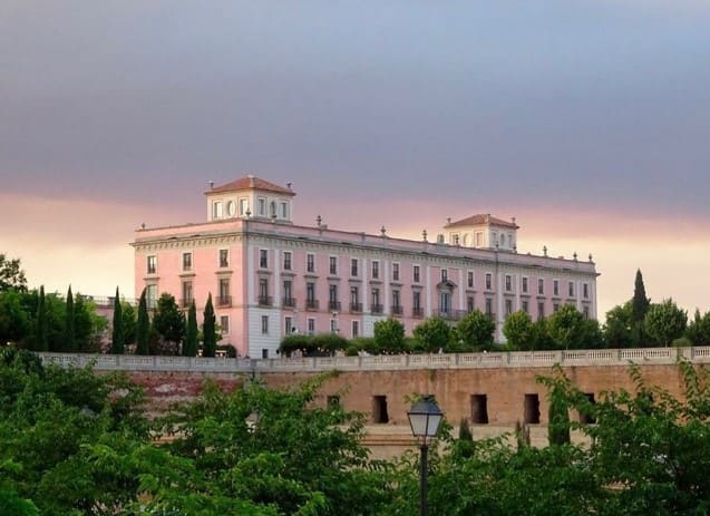 La Feria del Libro llega a los jardines del Palacio