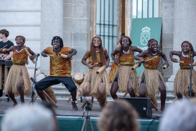 Espectáculos con mucho ritmo en Boadilla: las mejores imágenes de un fin de semana lleno de música y danza
